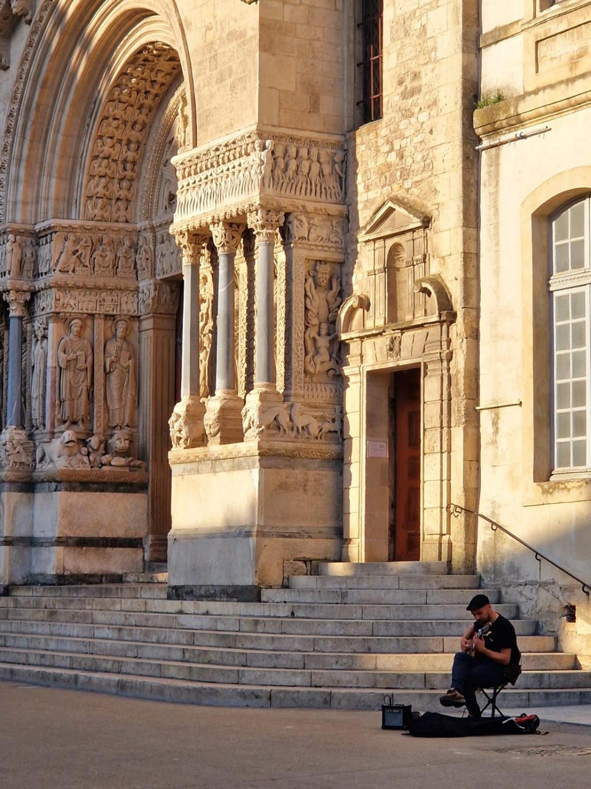 Capucines, Un Jardin Secret Dans Le Centre Historique Apartment Arles Exterior foto